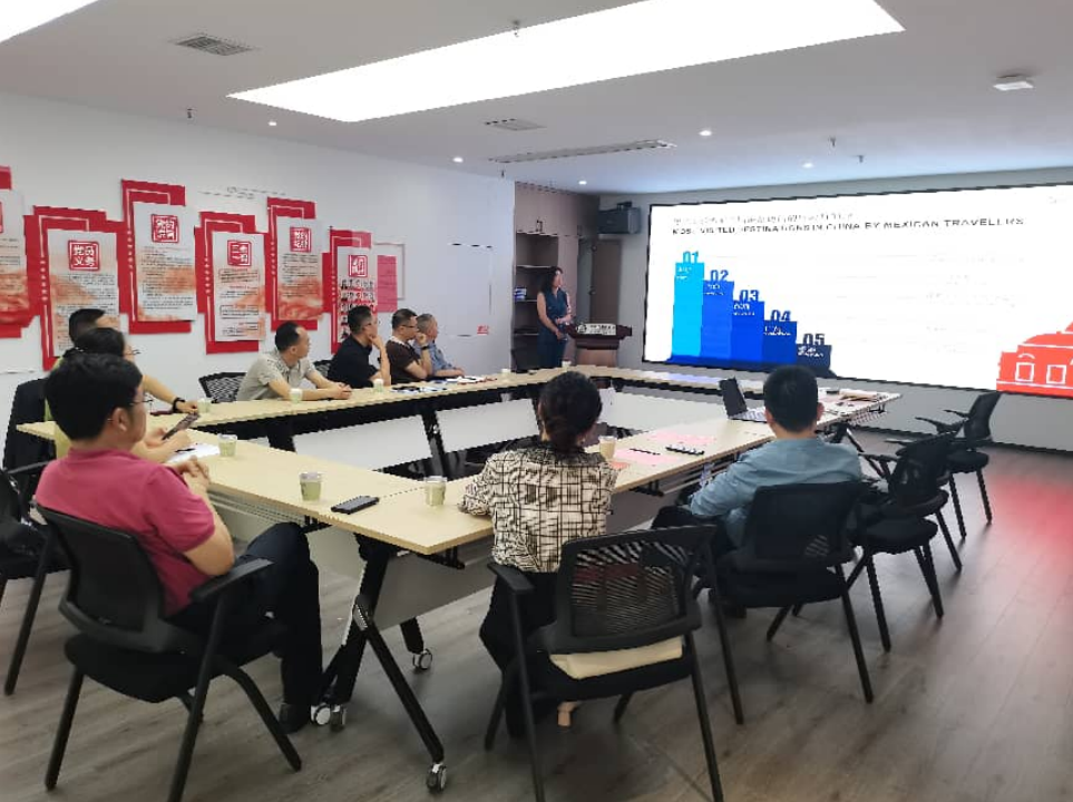 架桥引凤 共促发展 | “张家界PVC滴塑工厂项目”洽谈会在长顺利召开